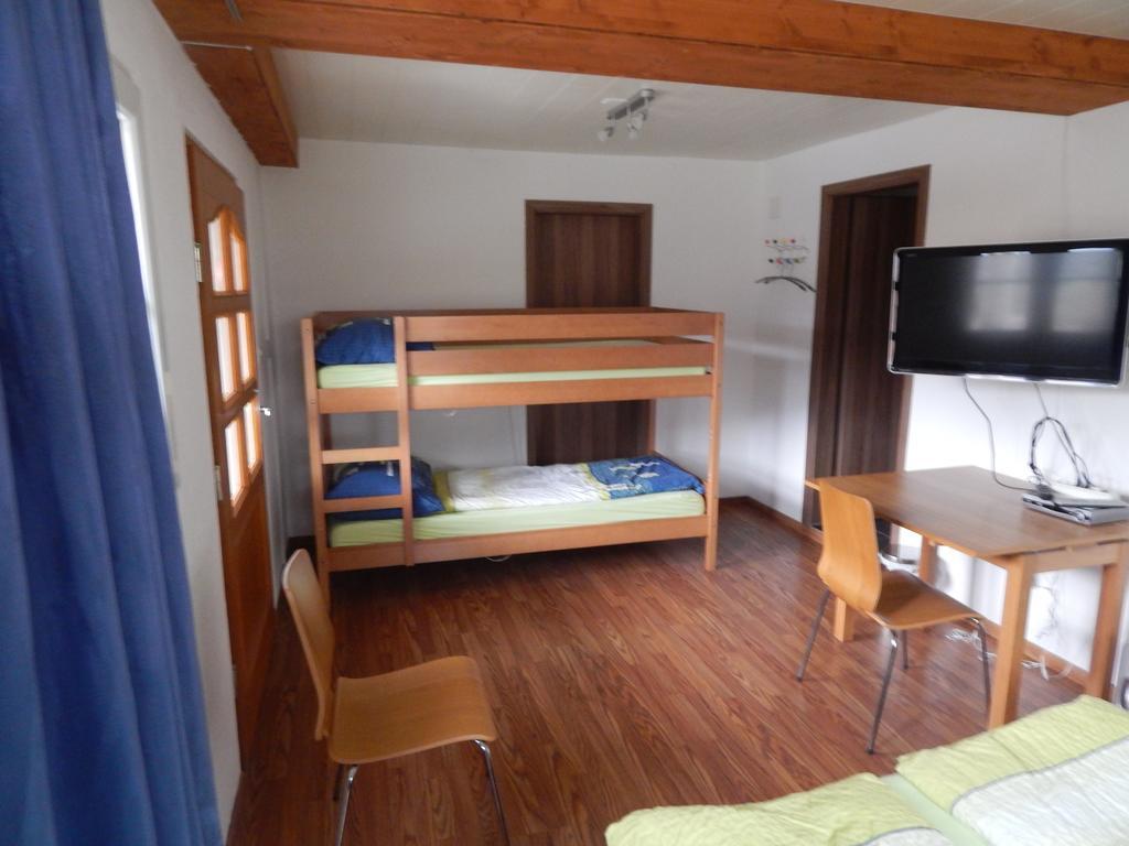 Hostel Le Chandelier Saint-Ursanne Dış mekan fotoğraf